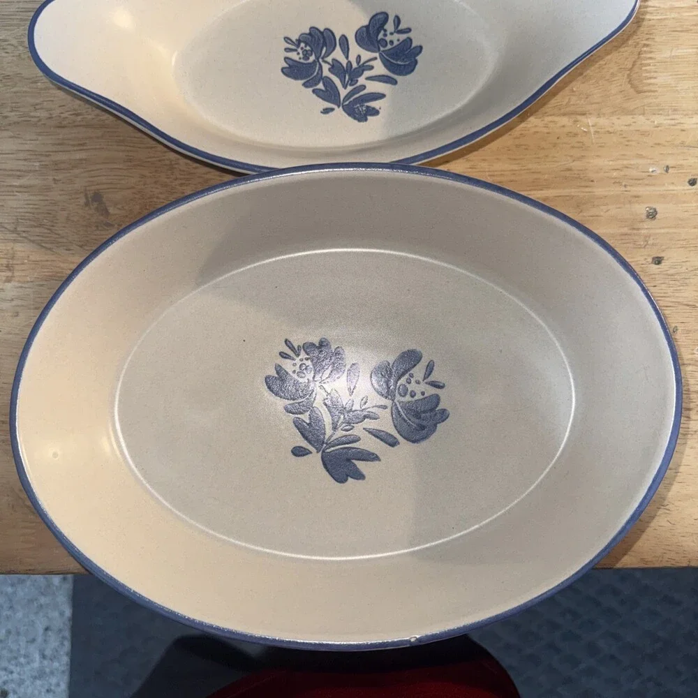 Pfaltzgraff Yorktowne Set Of Three‎ Bakeware #241-#265-#270 Dishes Blue Flowers